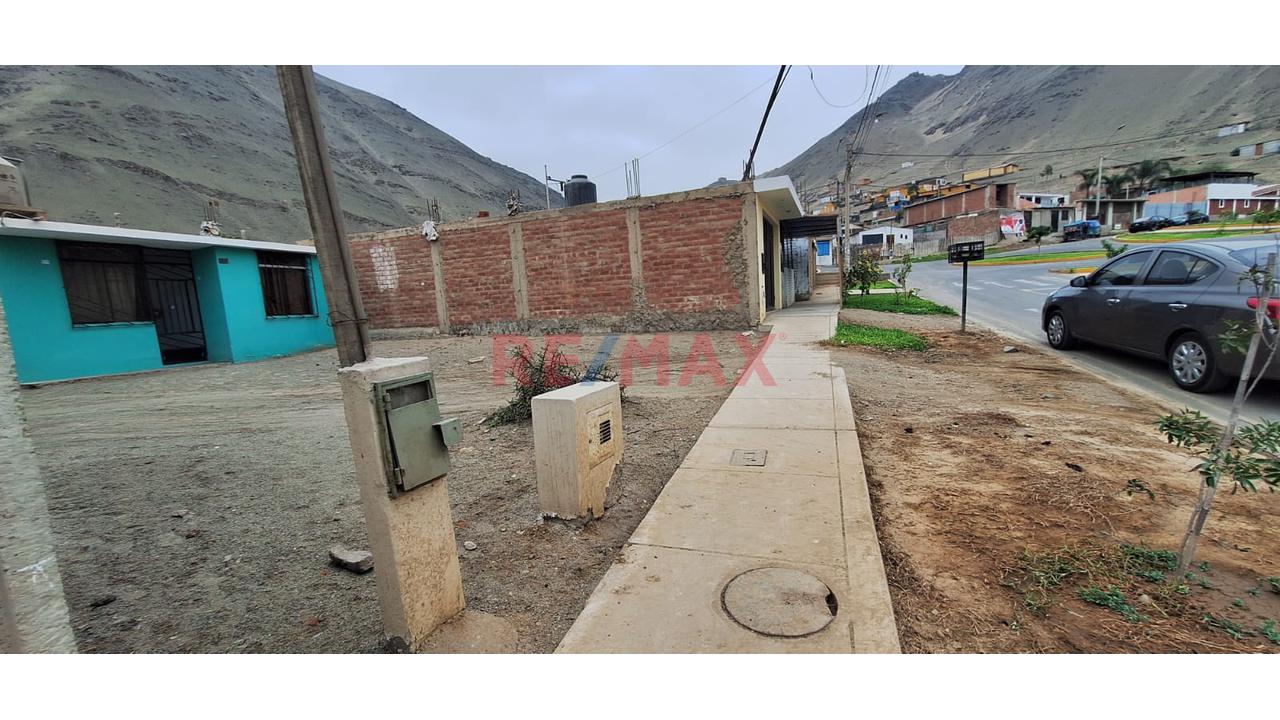 Venta Casa Como Terreno La Arboleda Santa Rosa - 6