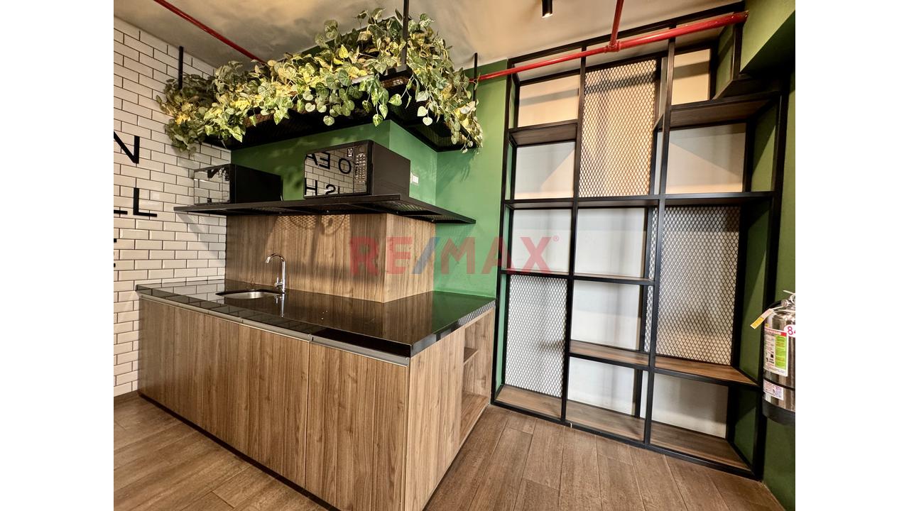 Oficina | Consultorio Médico, Piso 14, Vista Exterior En Edificio Smart Boutique, Magdalena - 12