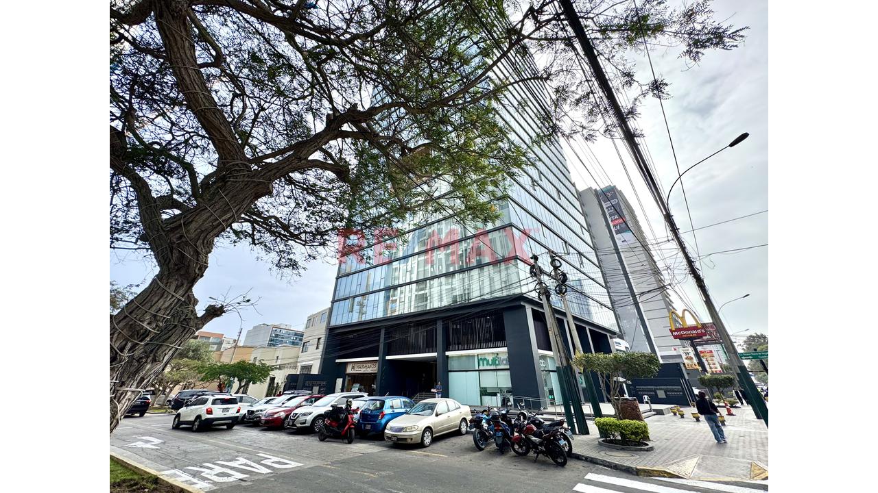 Oficina | Consultorio Médico, Piso 14, Vista Exterior En Edificio Smart Boutique, Magdalena - 2