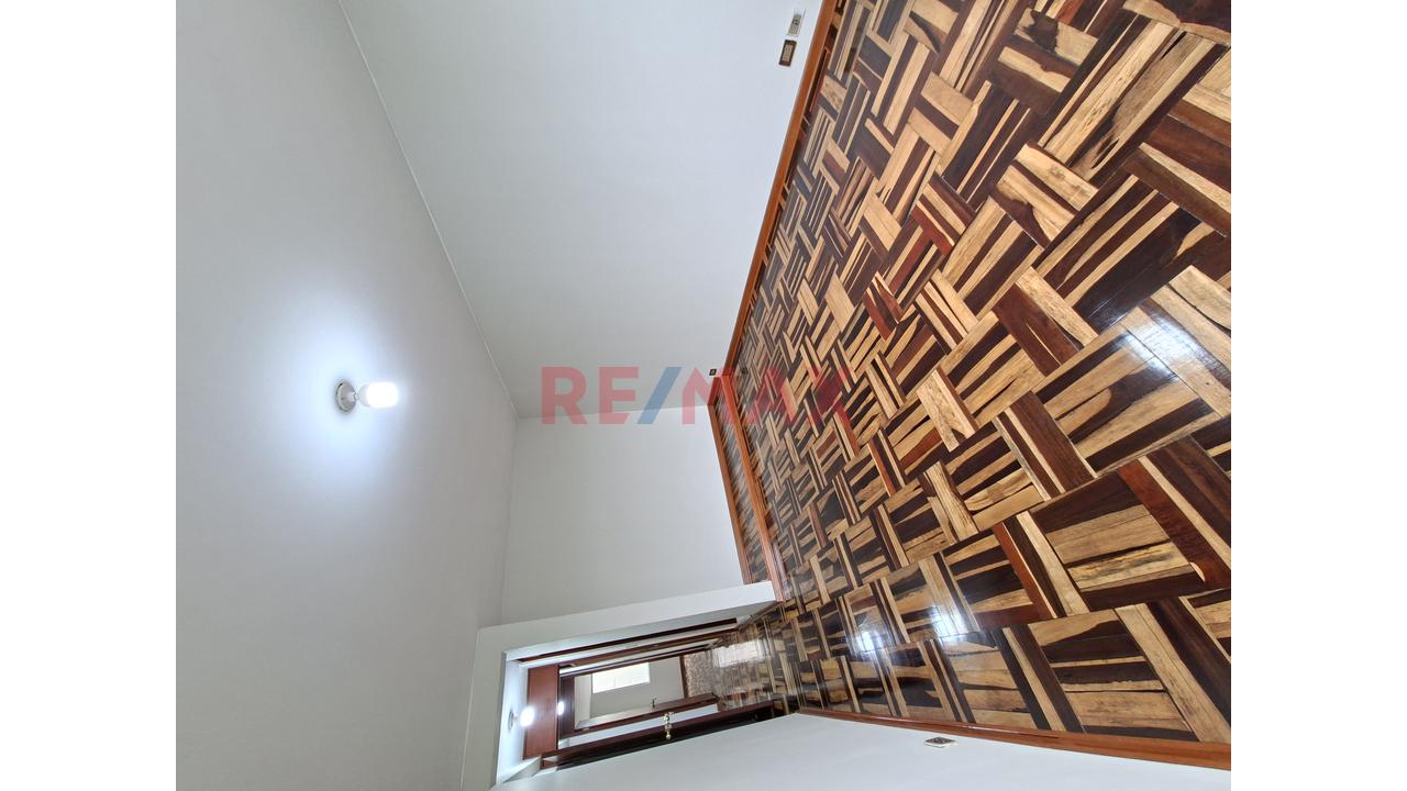 Se Vende Departamento En Excelente Ubicación Distrito Santiago De Surco — foto 6