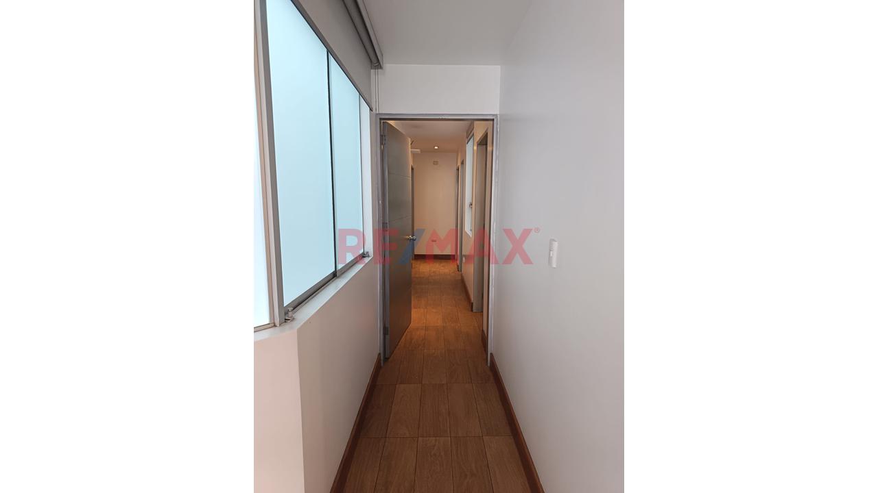 Vendo Departamento En La Urb. Jardines De Higuerata Surquillo — foto 13