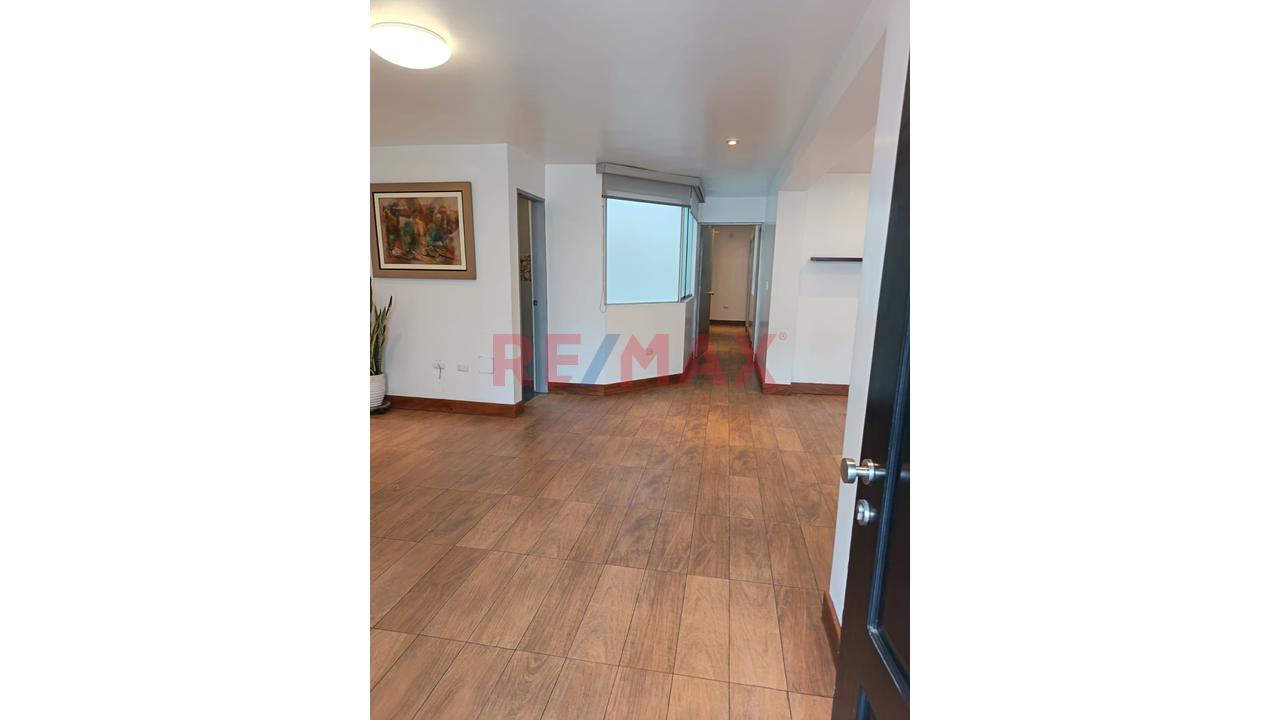 Vendo Departamento En La Urb. Jardines De Higuerata Surquillo — foto 8