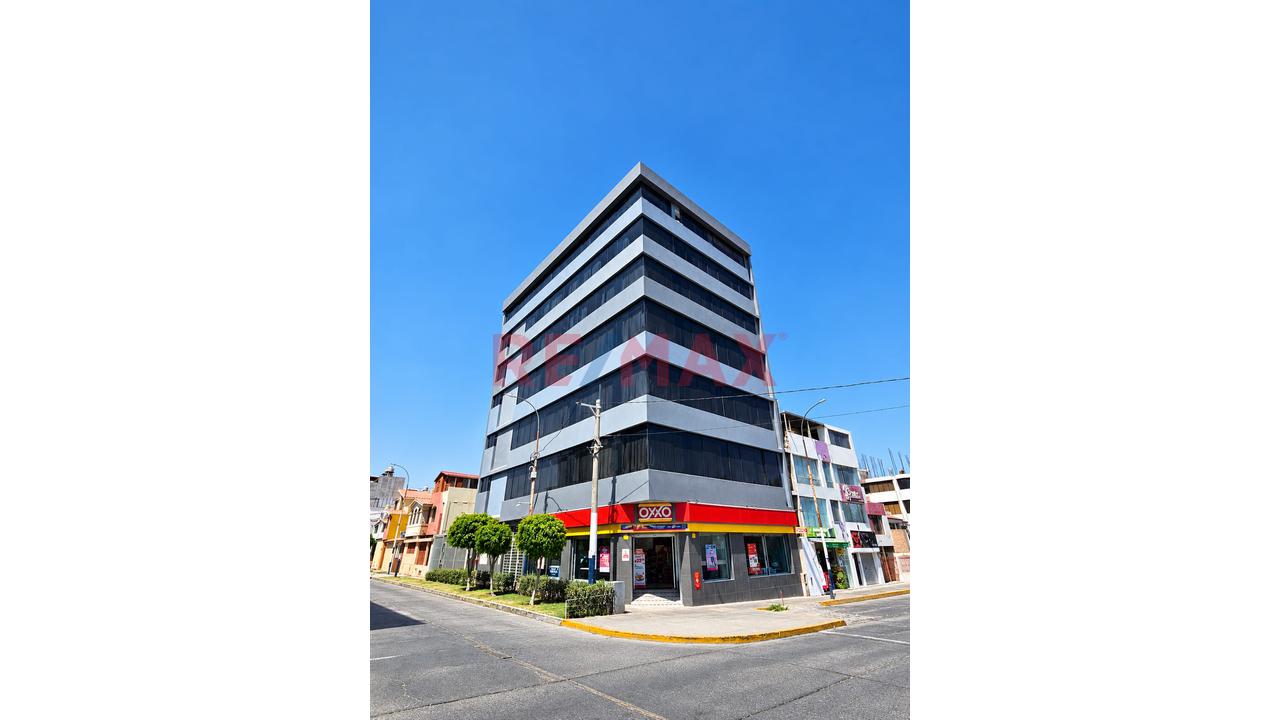 Alquiler De Oficinas En Av. Metropolitana - 5