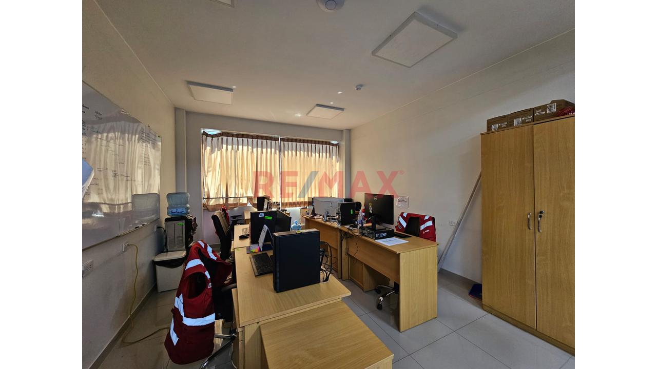 Alquiler De Oficinas En Av. Metropolitana - 6