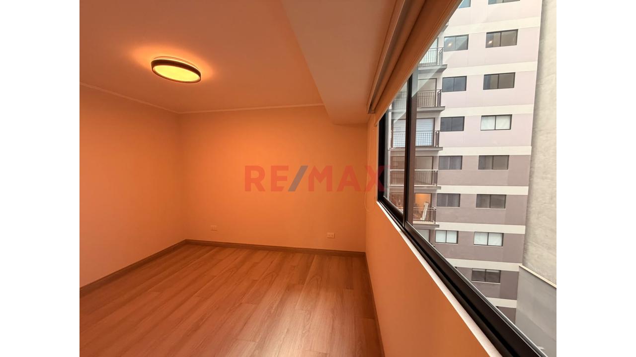 ¡Moderno Departamento De 1 Dormitorio + Cochera! | Derby — foto 6