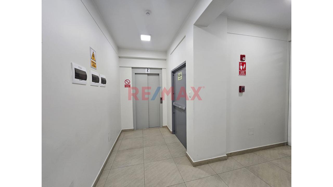Alquiler De Oficinas En Av. Metropolitana - 9