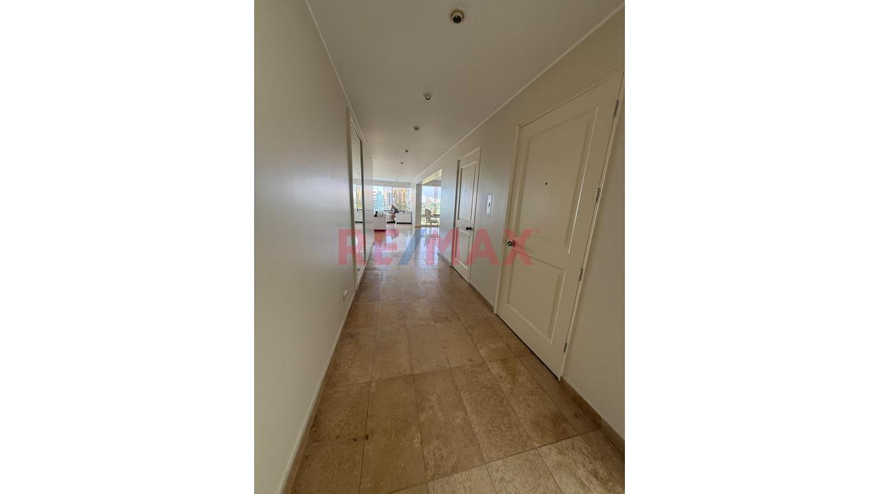 Vendo Amplio Departamento En San Isidro Frente Al Club El Golf - 5