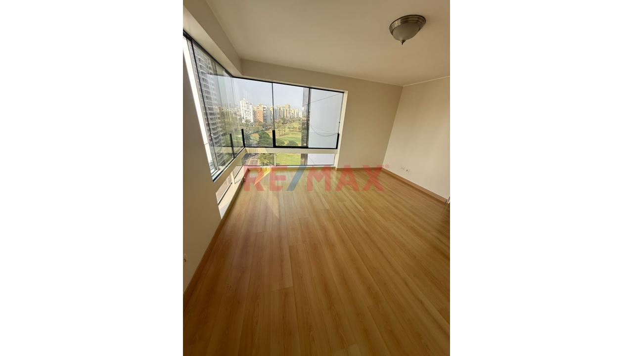 Vendo Amplio Departamento En San Isidro Frente Al Club El Golf - 10