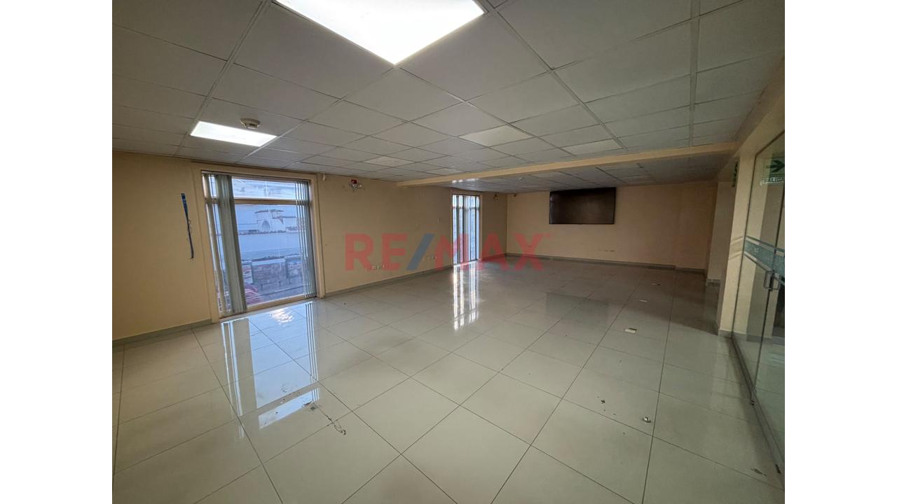 Local Comercial En Av. El Sol – Cusco - 8