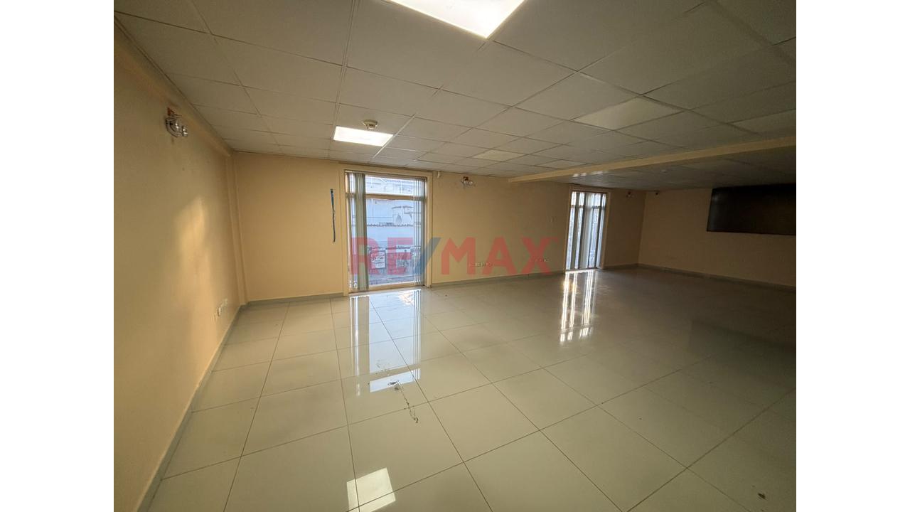 Local Comercial En Av. El Sol – Cusco - 2