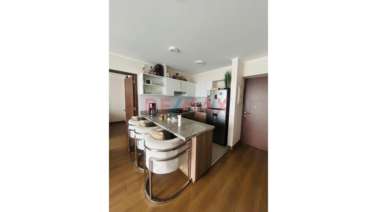 ¡Luz Natural, Tranquilidad, Vista Verde Y Cochera! Tu Próximo Depa Amoblado En Piso 10 Te Está Esperando 🌿🛋️🚗 — foto 4