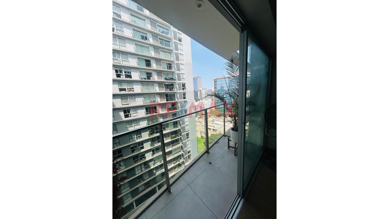 ¡Luz Natural, Tranquilidad, Vista Verde Y Cochera! Tu Próximo Depa Amoblado En Piso 10 Te Está Esperando 🌿🛋️🚗 — foto 3