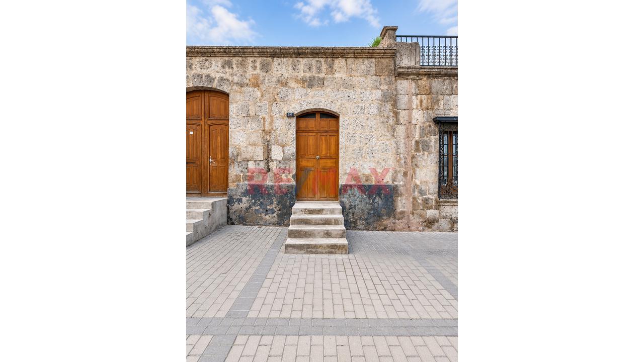 🔥 ¡Oportunidad En El Tradicional Barrio De San Lázaro! En Av. Juan De La Torre - 1