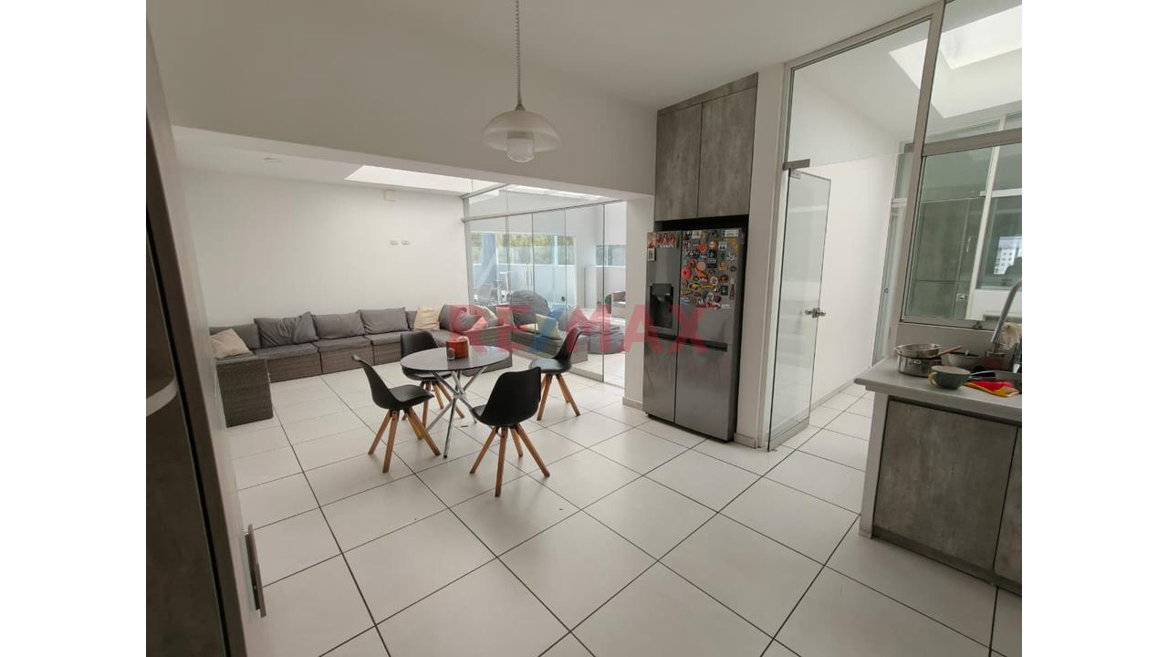 🏬 Casa Semicomercial En Venta - 7