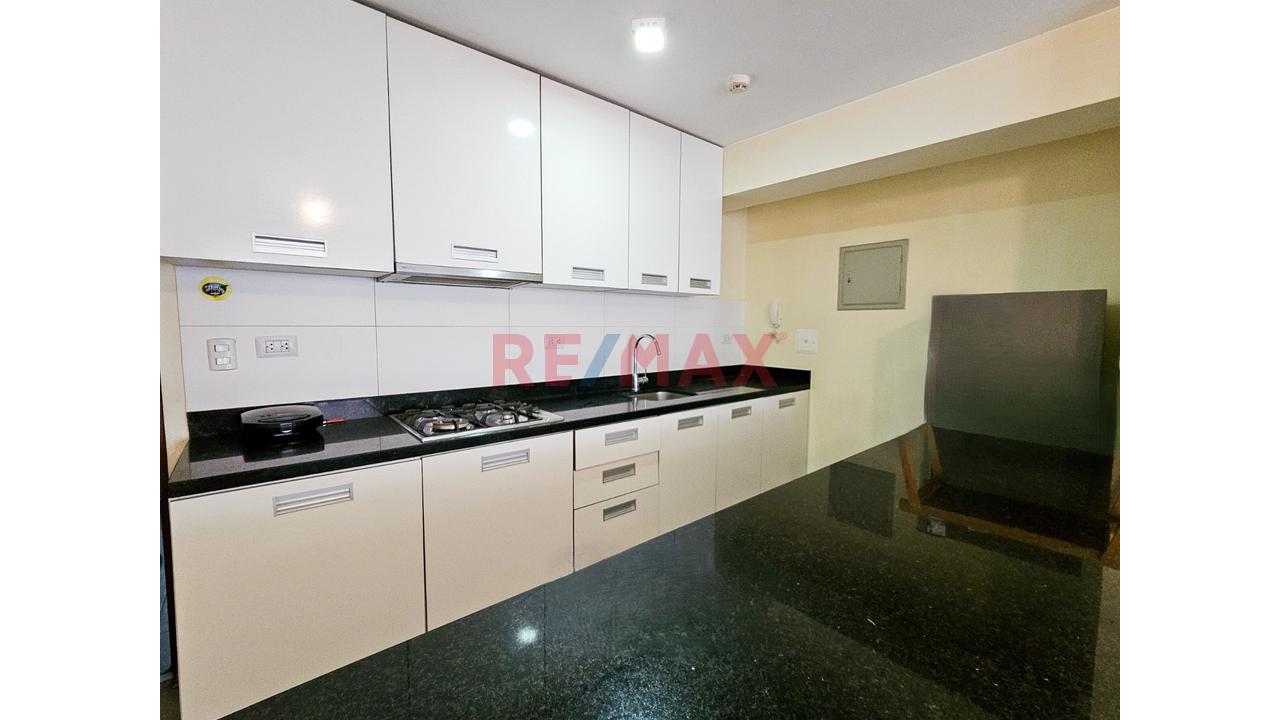 Hermoso Departamento Frente Al Mar En San Miguel (Precio No Negociable) — foto 12