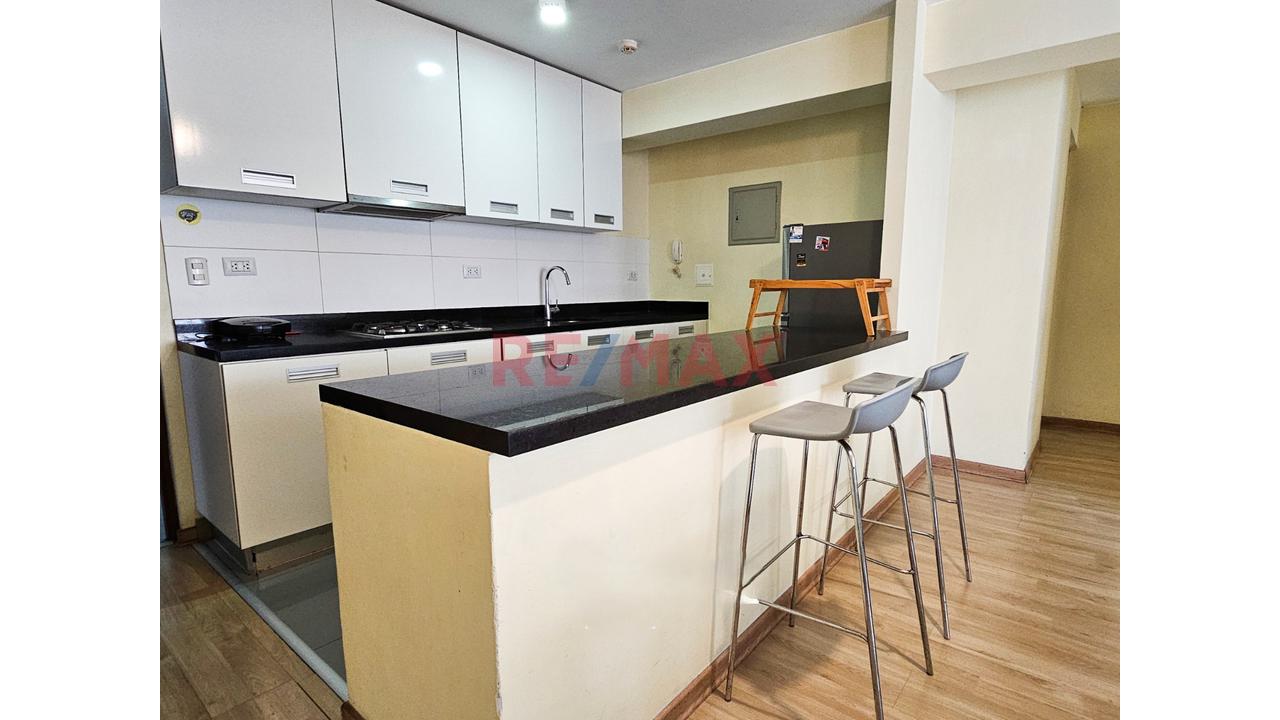 Hermoso Departamento Frente Al Mar En San Miguel (Precio No Negociable) — foto 8