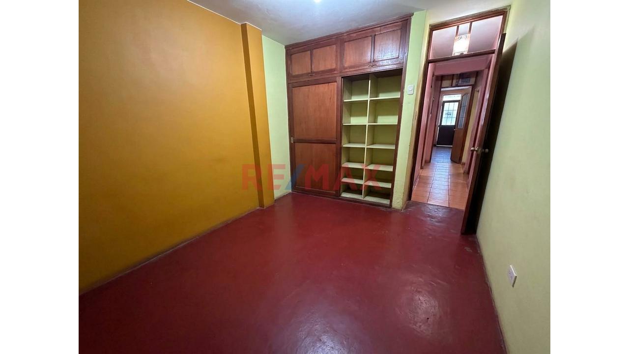 🏡 ¡Amplia Casa De 4 Pisos En Urb. Los Jazmines – Callao! - 7