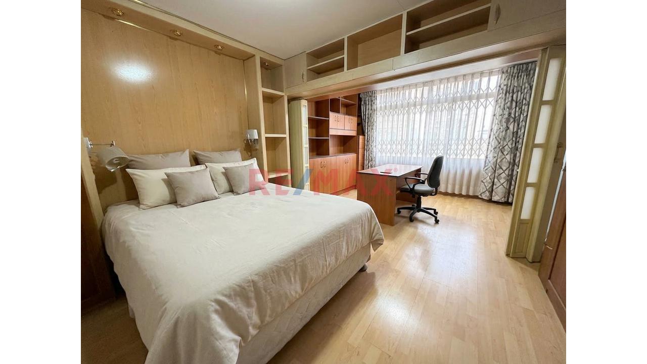 🏡 ¡Amplia Casa De 4 Pisos En Urb. Los Jazmines – Callao! - 15