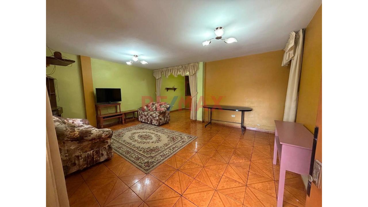 🏡 ¡Amplia Casa De 4 Pisos En Urb. Los Jazmines – Callao! - 3