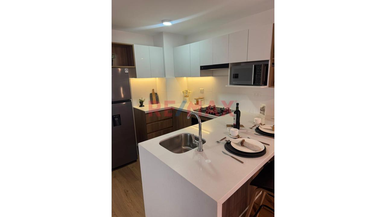 Venta De Departamento Flat En Estreno Chorrillos - 2