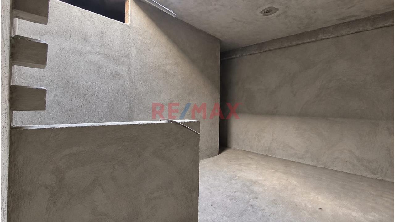Se Alquila Ambiente En Segundo Piso Para Vivienda O Negocio - 2