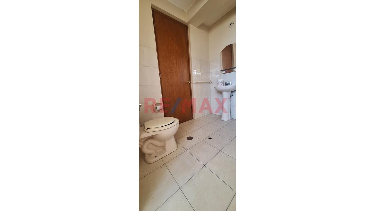 Vive Con Estilo Y Comodidad: Espectacular Departamento Con Cochera En Urb. Campo Verde — foto 9
