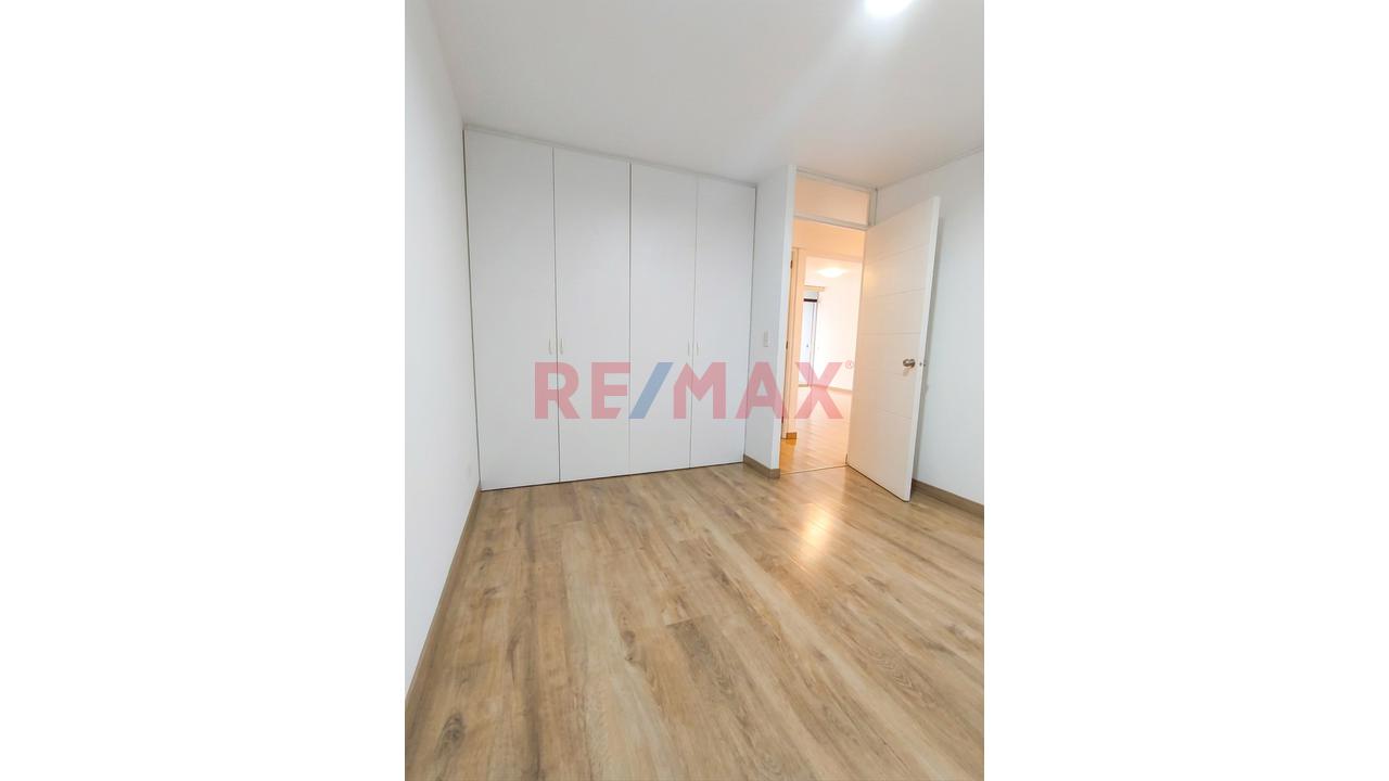 Se Vende Excelente Departamento En Jesus Maria Piso 10, Tiene 85.70 M2 + Aires Por 85.70 Inscritos En Sunarp, 3 Dorm - Doble Cochera Lineal — foto 9