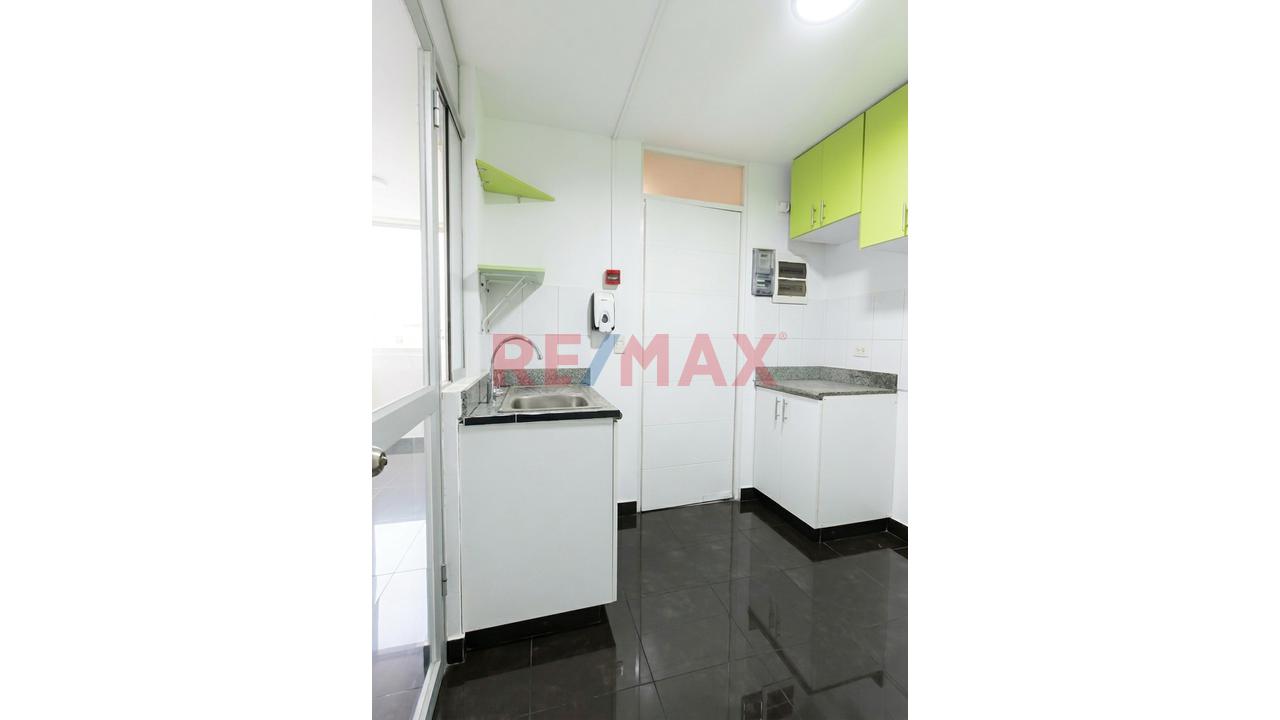 Se Vende Excelente Departamento En Jesus Maria Piso 10, Tiene 85.70 M2 + Aires Por 85.70 Inscritos En Sunarp, 3 Dorm - Doble Cochera Lineal — foto 14