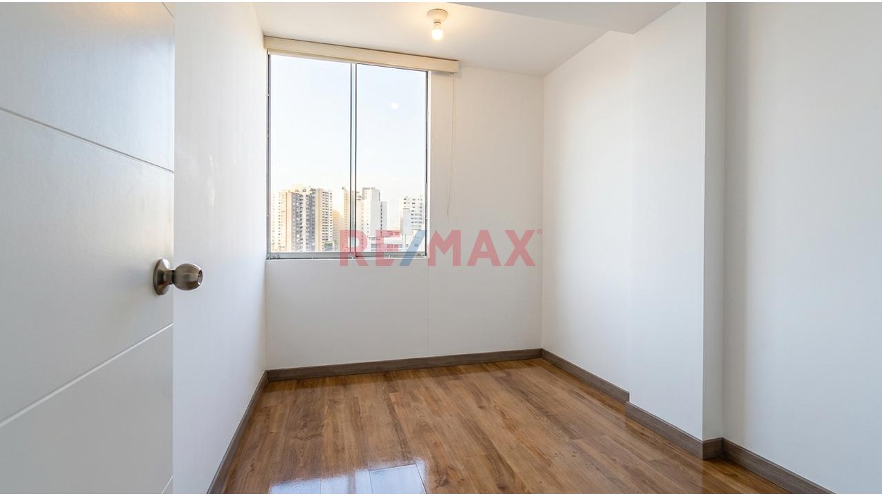 Se Vende Excelente Departamento En Jesus Maria Piso 10, Tiene 85.70 M2 + Aires Por 85.70 Inscritos En Sunarp, 3 Dorm - Doble Cochera Lineal — foto 8