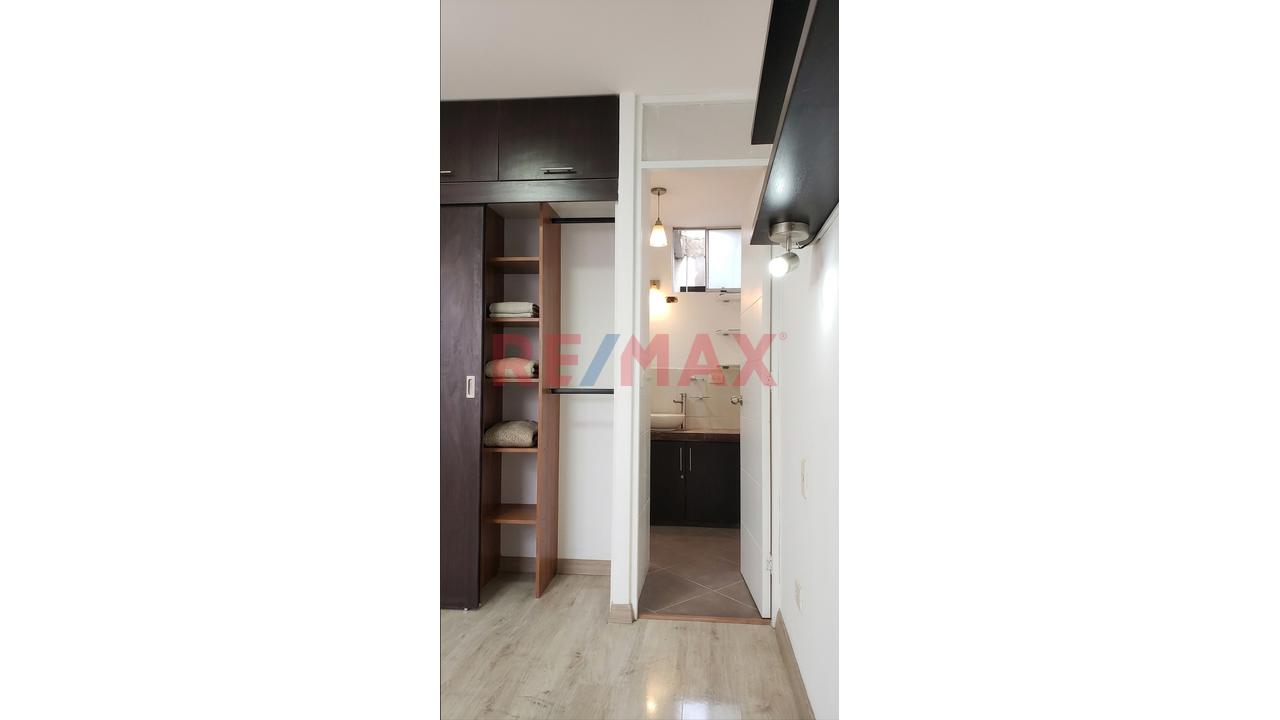 Se Vende Excelente Departamento En Jesus Maria Piso 10, Tiene 85.70 M2 + Aires Por 85.70 Inscritos En Sunarp, 3 Dorm - Doble Cochera Lineal — foto 7