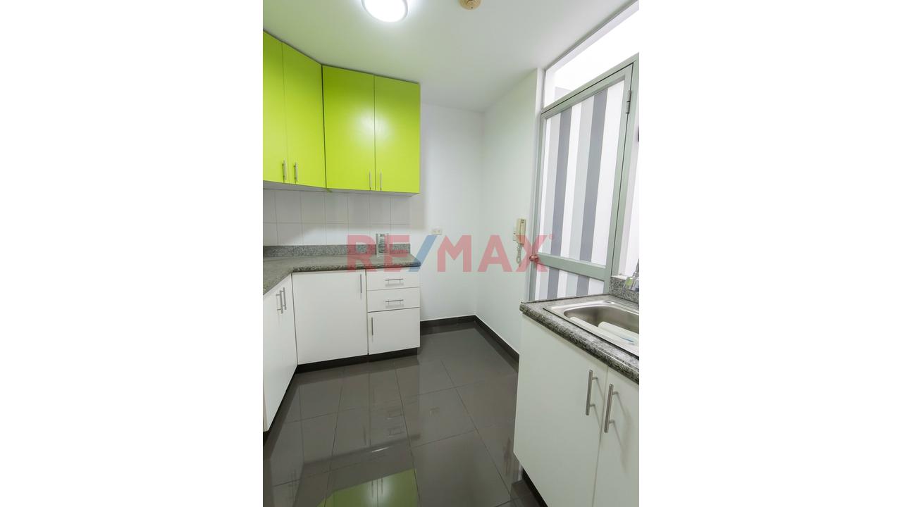 Se Vende Excelente Departamento En Jesus Maria Piso 10, Tiene 85.70 M2 + Aires Por 85.70 Inscritos En Sunarp, 3 Dorm - Doble Cochera Lineal — foto 12