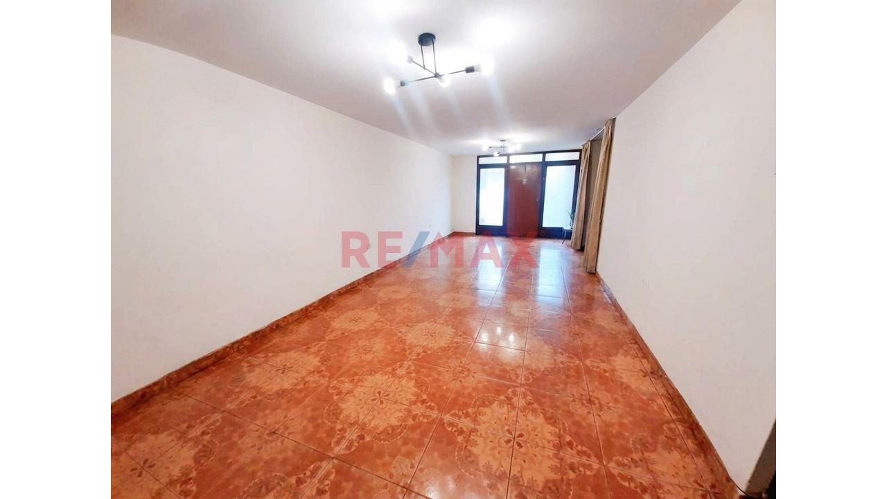 🏢 ¡Local Comercial De 150M2 En Alquiler En Zarate - Sjl — foto 2