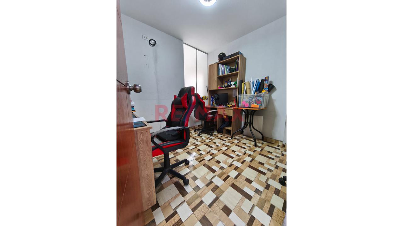 Casa En Venta Con Piscina En Mirasol De Huampani - 14