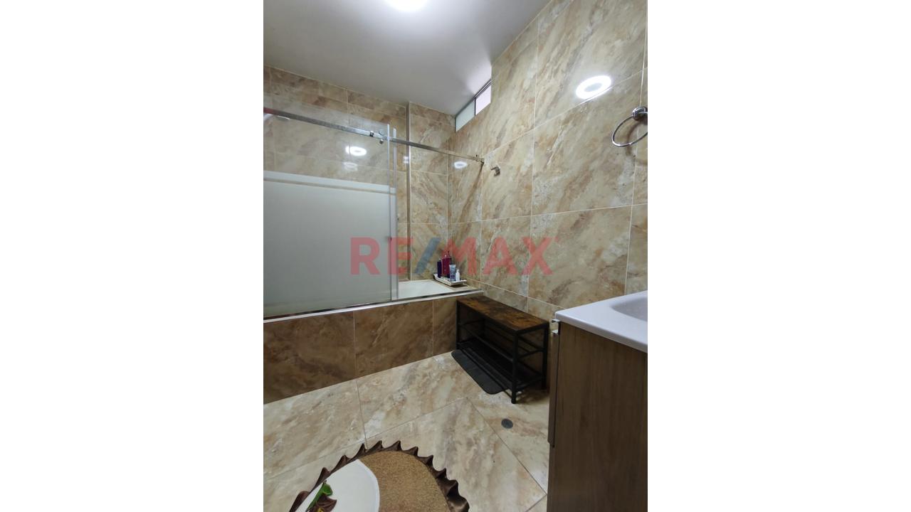 Casa En Venta Con Piscina En Mirasol De Huampani - 8