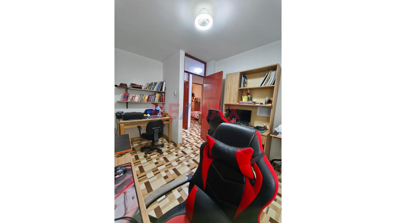 Casa En Venta Con Piscina En Mirasol De Huampani - 15