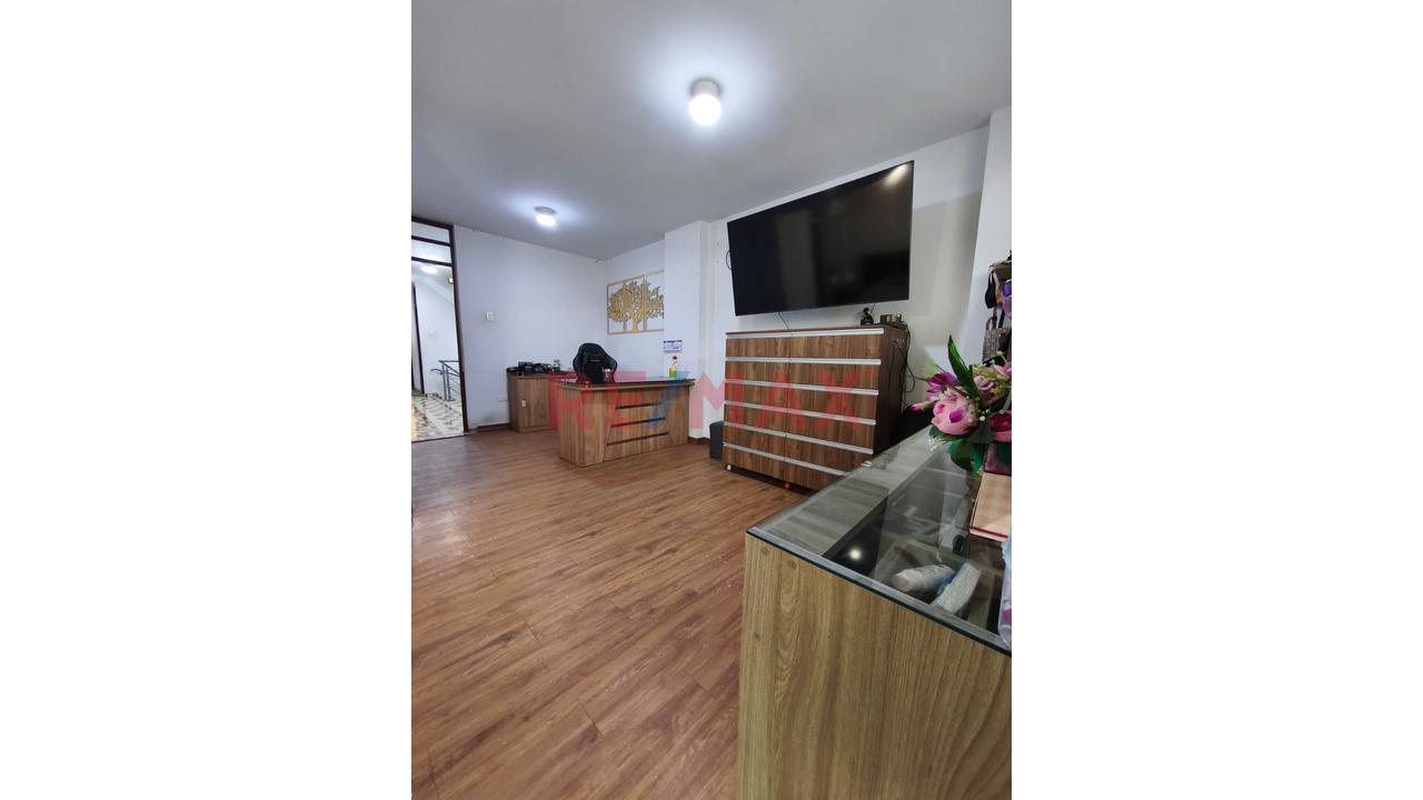 Casa En Venta Con Piscina En Mirasol De Huampani - 9