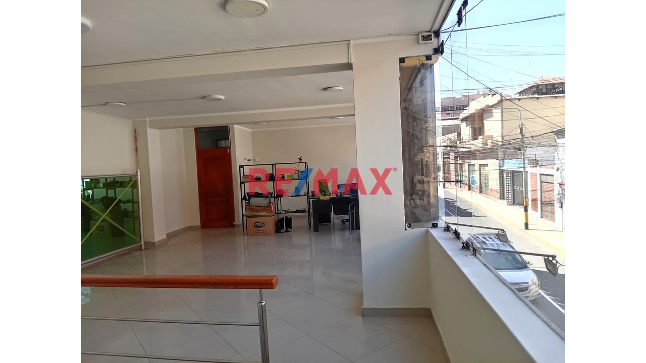 🏢 Oportunidad Local Comercial En Venta En Av. San Martín – Tacna - 3