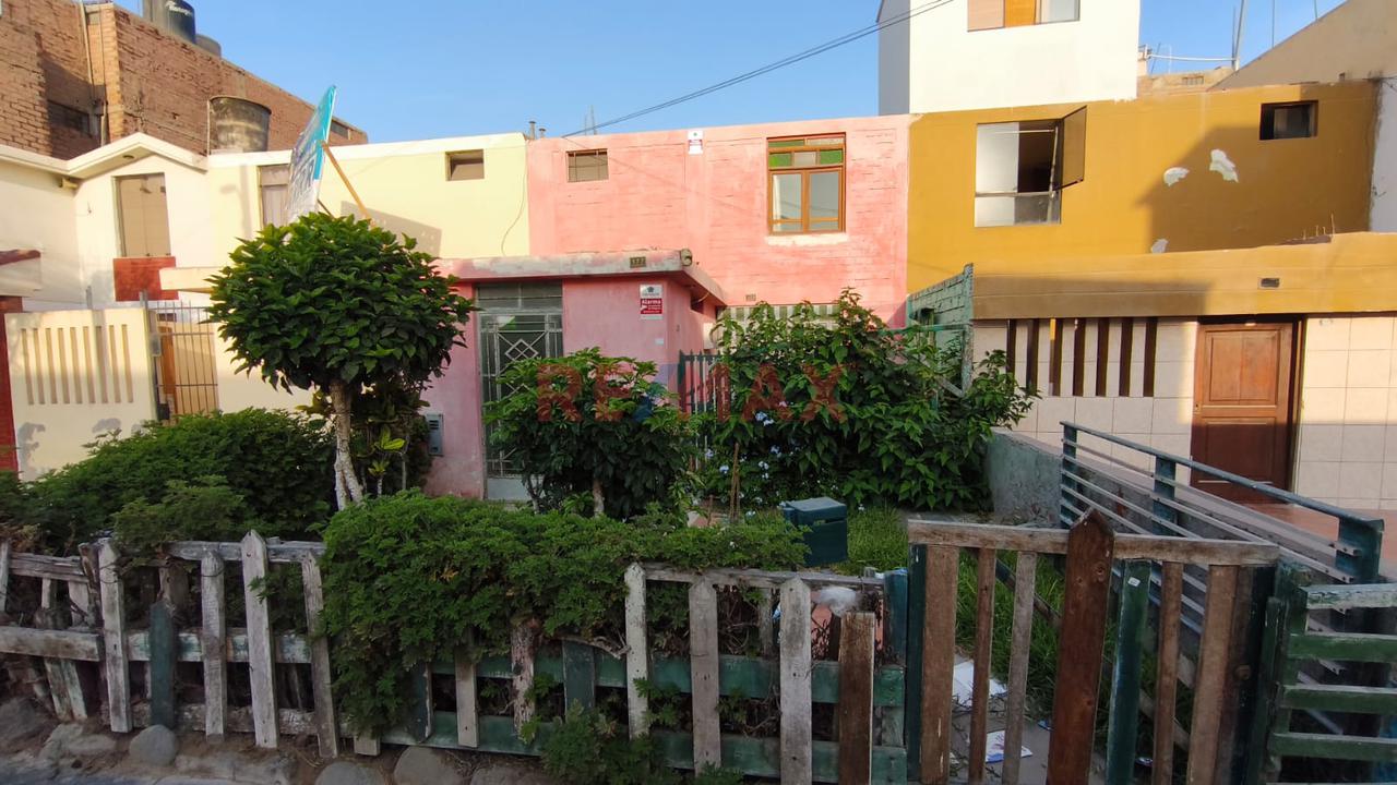 Terreno / Casa En Venta En La Perla Frente A Parque — foto 4