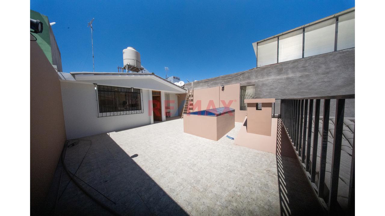 🏡✨ ¡Casa En Venta En Residencial Cerrada – Challapampa! ✨ - 16