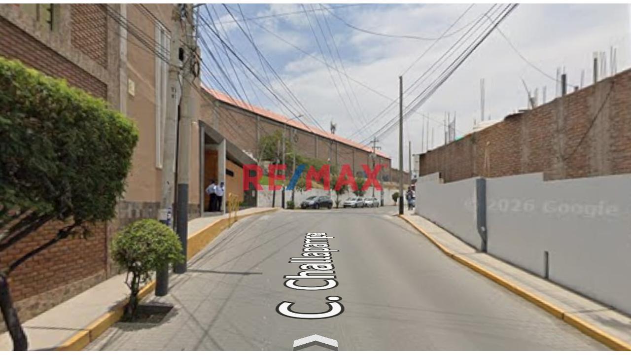 🏡✨ ¡Casa En Venta En Residencial Cerrada – Challapampa! ✨ - 1