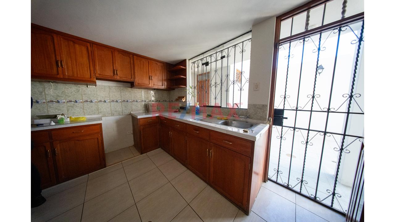🏡✨ ¡Casa En Venta En Residencial Cerrada – Challapampa! ✨ - 5