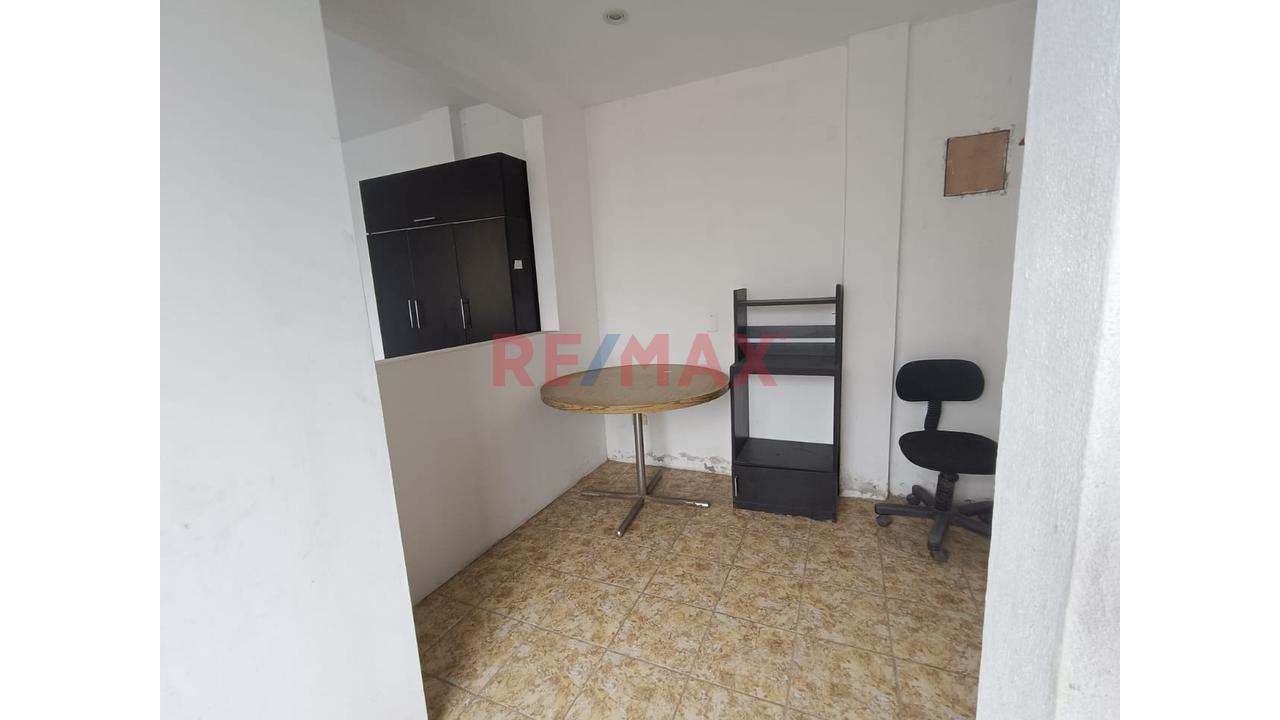 Oportunidad De Inversión En Lurín – Primer Piso Con Cochera - 12