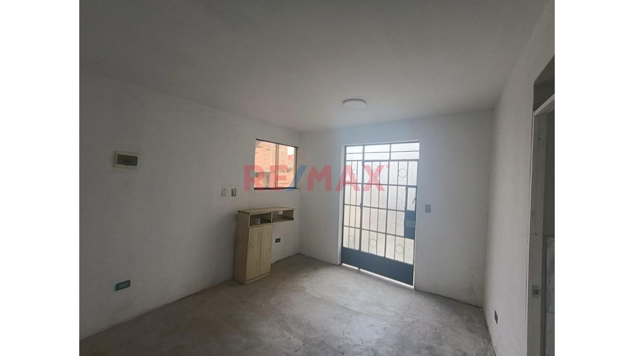 Oportunidad De Inversión En Lurín – Primer Piso Con Cochera - 8
