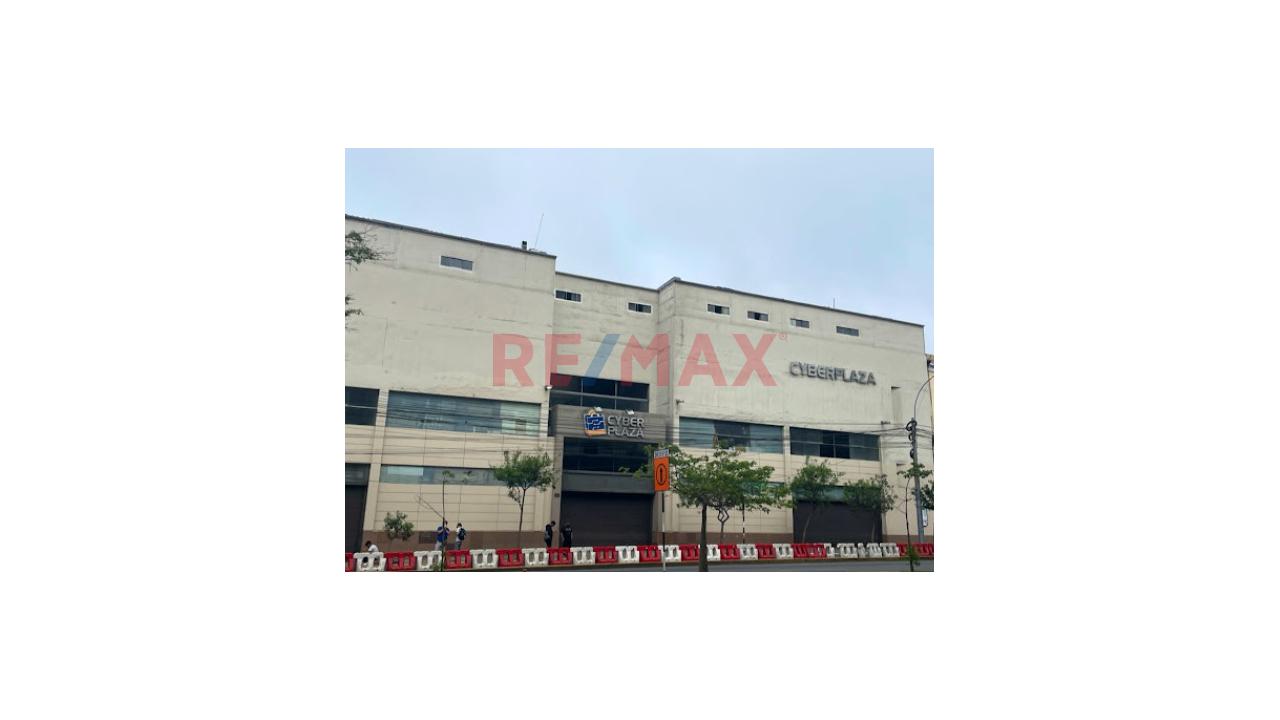 Se Vende Impecable Local En El Edificio Centro Comercial Cyber Plaza  Tienda En Semisotano 1132-S (Ssb-164)