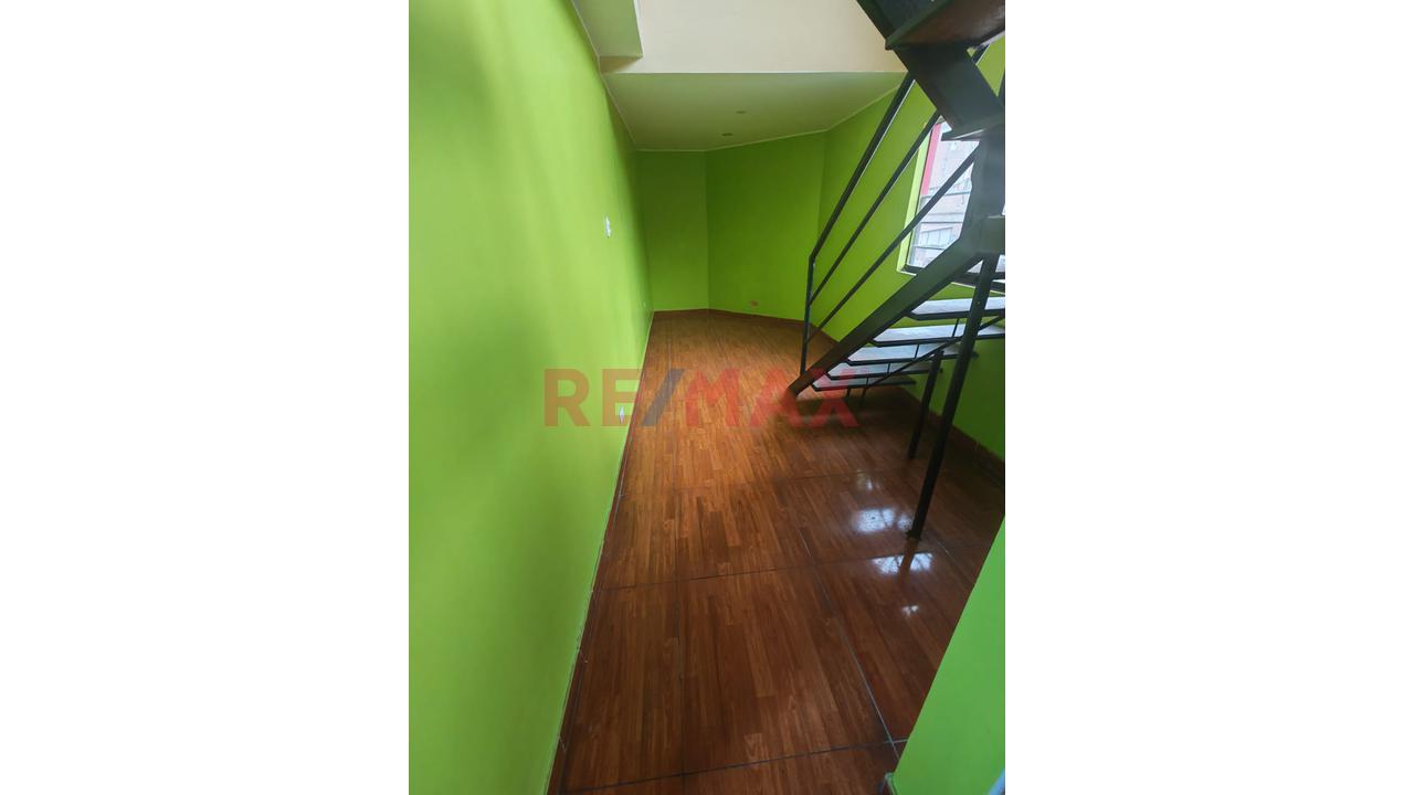 Casa De 4 Pisos En Condominio Cerrado — 120 M² De Área Construida - 5