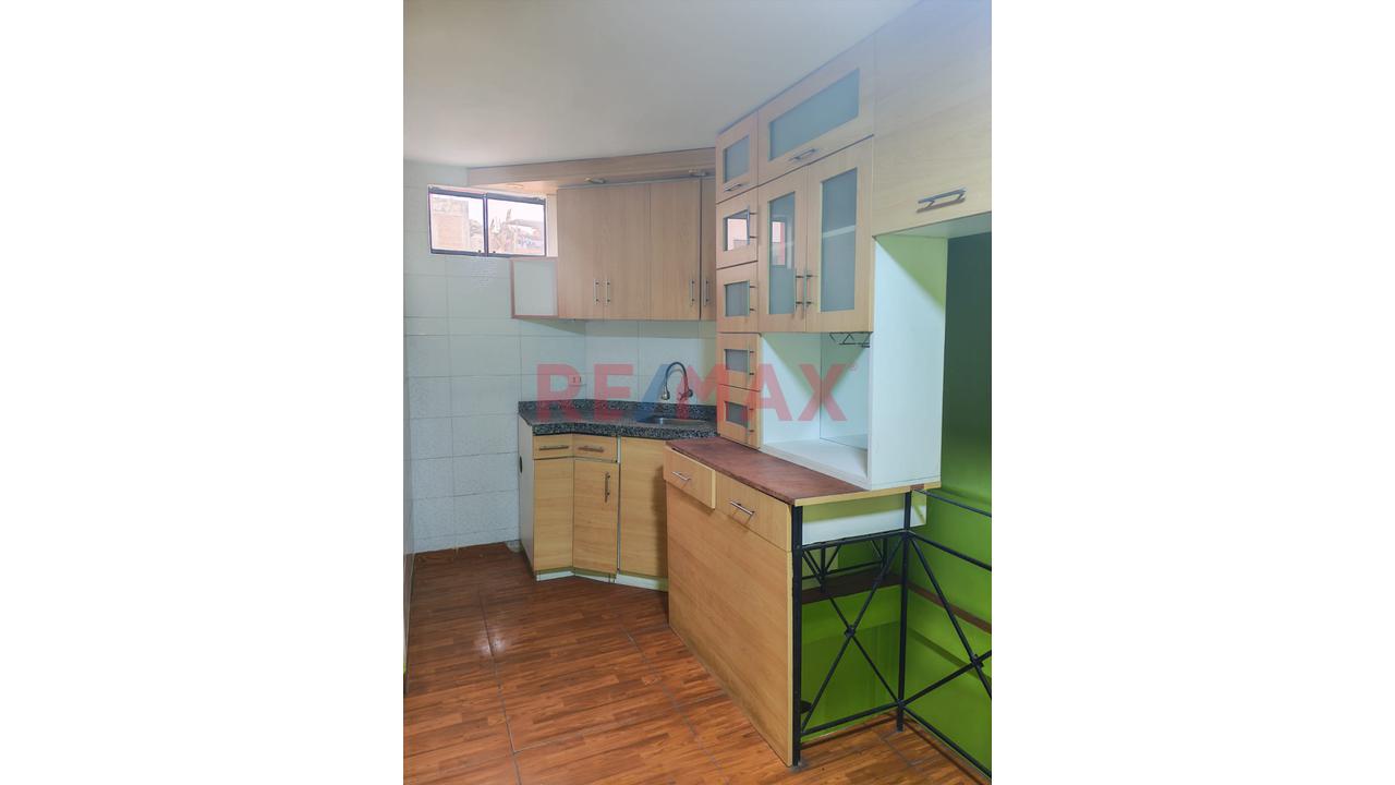 Casa De 4 Pisos En Condominio Cerrado — 120 M² De Área Construida - 9