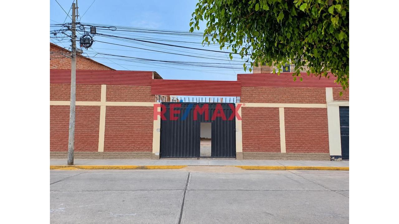 Locar Comercial En Alquiler Calle Libertad Lambayeque - 1