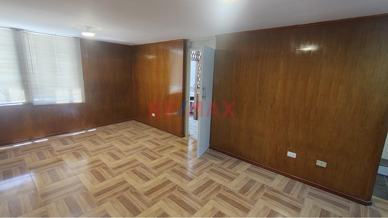Vendo Departamento En Segundo Piso A Espaldas De La Universidad Católica De Santa Maria - Arequipa - 1