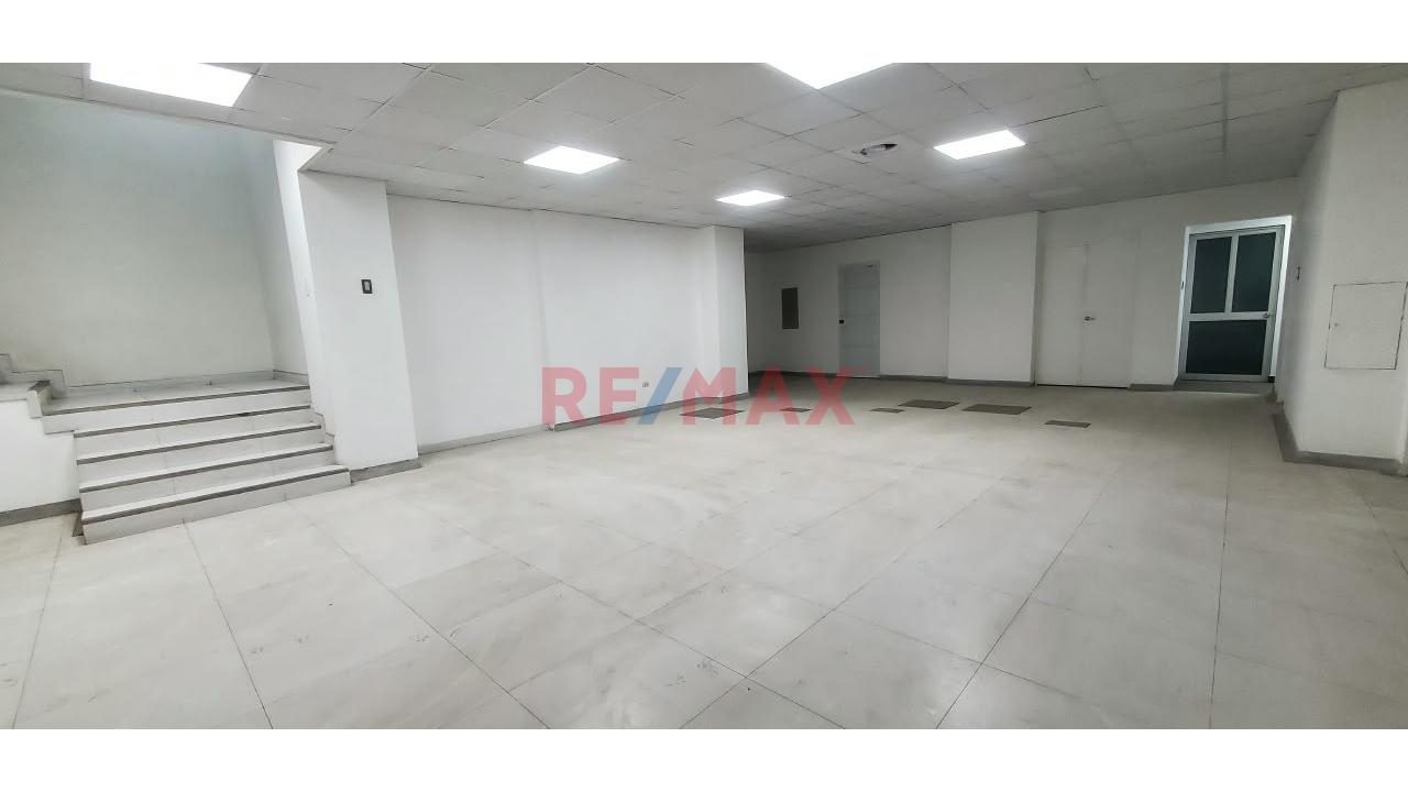 🏥 Local Comercial Para Clínica O Centro Médico – El Tambo - 6
