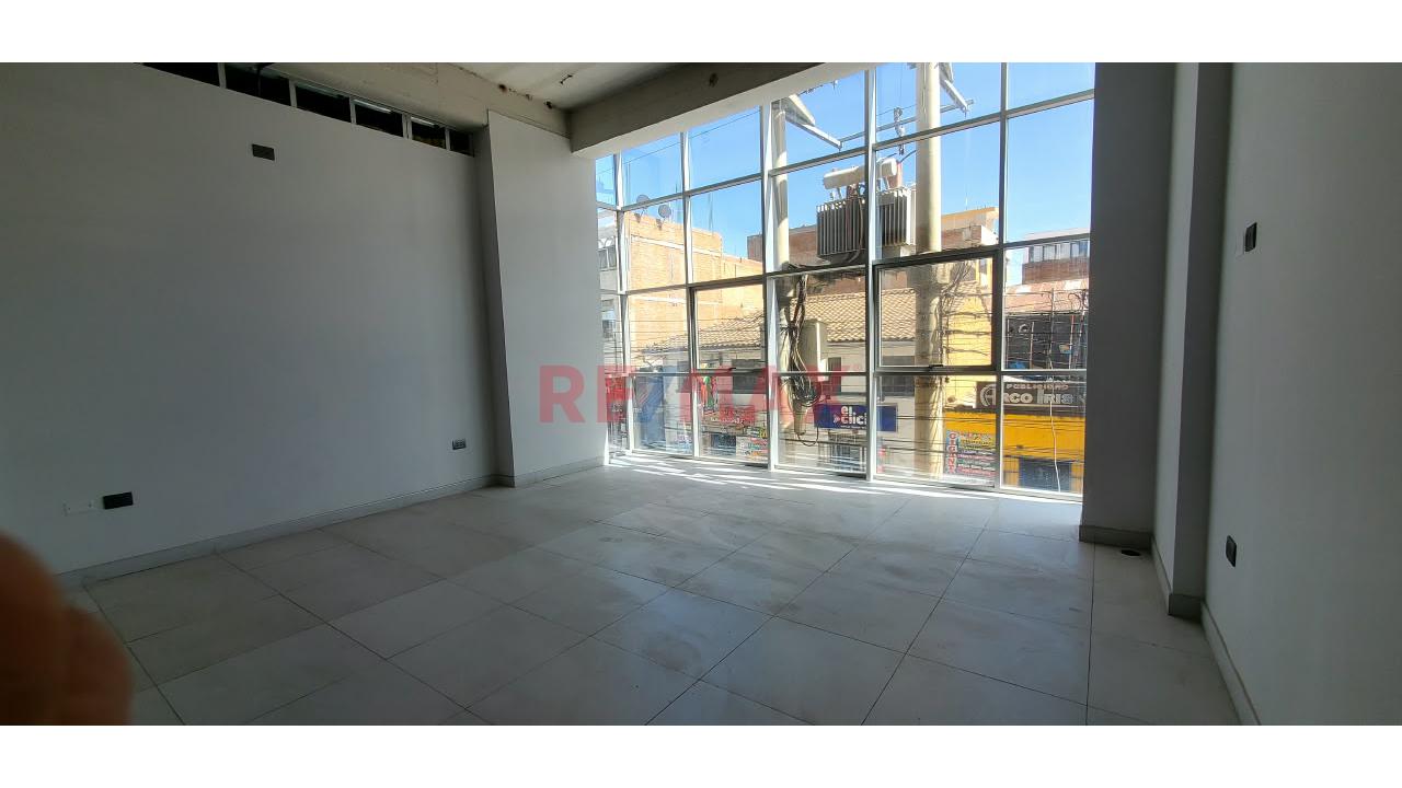 🏥 Local Comercial Para Clínica O Centro Médico – El Tambo - 3